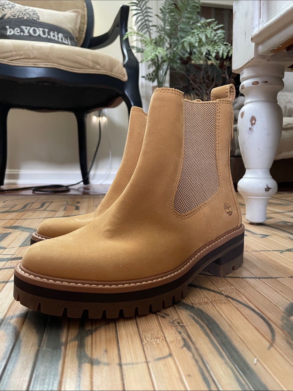 Timberland Wheat Nubuck Courmayeur Valley Chelsea Boots